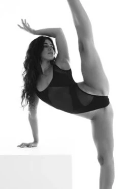 Rolling Stellar Bodysuit - Black 9 Rolling Stellar Bodysuit - Black -Clothing Store 11 7 6 662 bodystelar