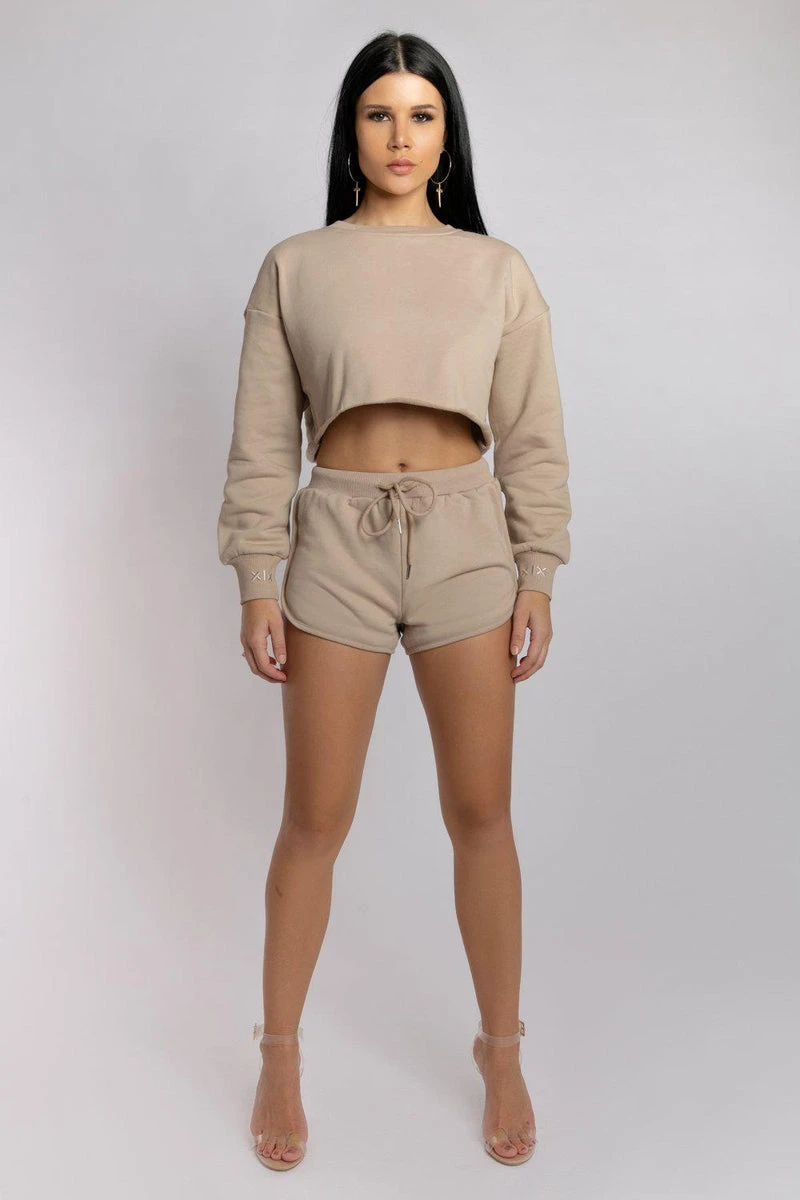 CXIX Oversized Cropped Jumper - Fawn 7 CXIX Oversized Cropped Jumper - Fawn - Image 5
