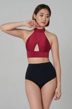 Shark Polewear Tanna Top - Wine -Clothing Store 21.12.20 07858 8eb4d75c 024f 401e a9ac b0fd4976bf9e