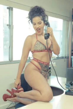 Rolling Linger Bottoms - Selva/Red -Clothing Store 23 9 0 066 hpselvacrop2 626aa4f1 f649 41c7 b9eb 09e511fe8421