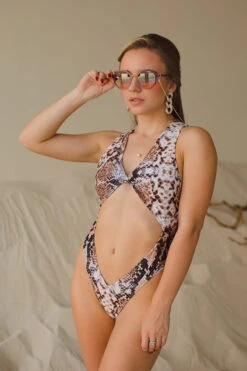 Shark Polewear Benita Bodysuit - Snake 16 Shark Polewear Benita Bodysuit - Snake -Clothing Store 4S3A3649 1