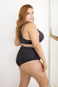 Lunalae Jaded Top - Black 15 Lunalae Jaded Top - Black -Clothing Store 6R7A8418