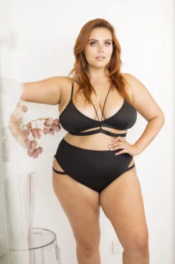 Lunalae Bella Top - Black -Clothing Store 6R7A8460