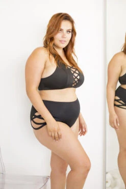 Lunalae Alexi Top - Black -Clothing Store 6R7A8510