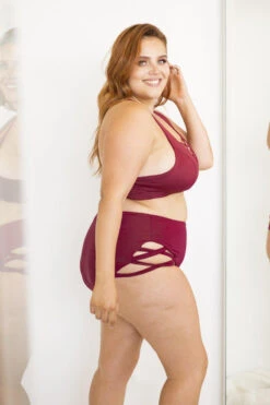 Lunalae High Waist Cross Section Shorts - Wine -Clothing Store 6R7A8603