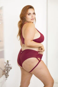 Lunalae Lure You Low-Rise Garter Shorts - Wine -Clothing Store 6R7A8619