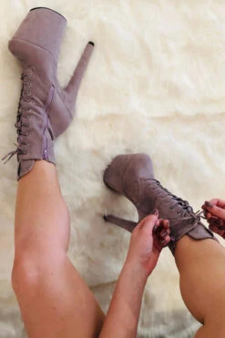 Hella Heels BabyDoll 8inch Boots - Lilac Mink -Clothing Store BDDarkMink8inch3copy