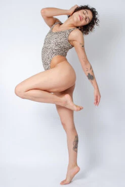 Rolling Juma Bodysuit - Beige Leopard -Clothing Store Copiade MG 7019