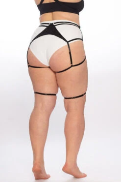 Queen Garter Belt - Black Shine -Clothing Store GarterbeltBlackShine3e