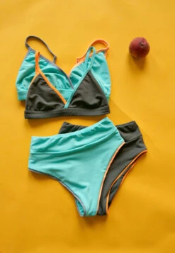 Exo Wear Triangle Top - Grey 15 Exo Wear Triangle Top - Grey -Clothing Store IMG 0088 673ce45f b730 445a 9eb8 09371f9c157a