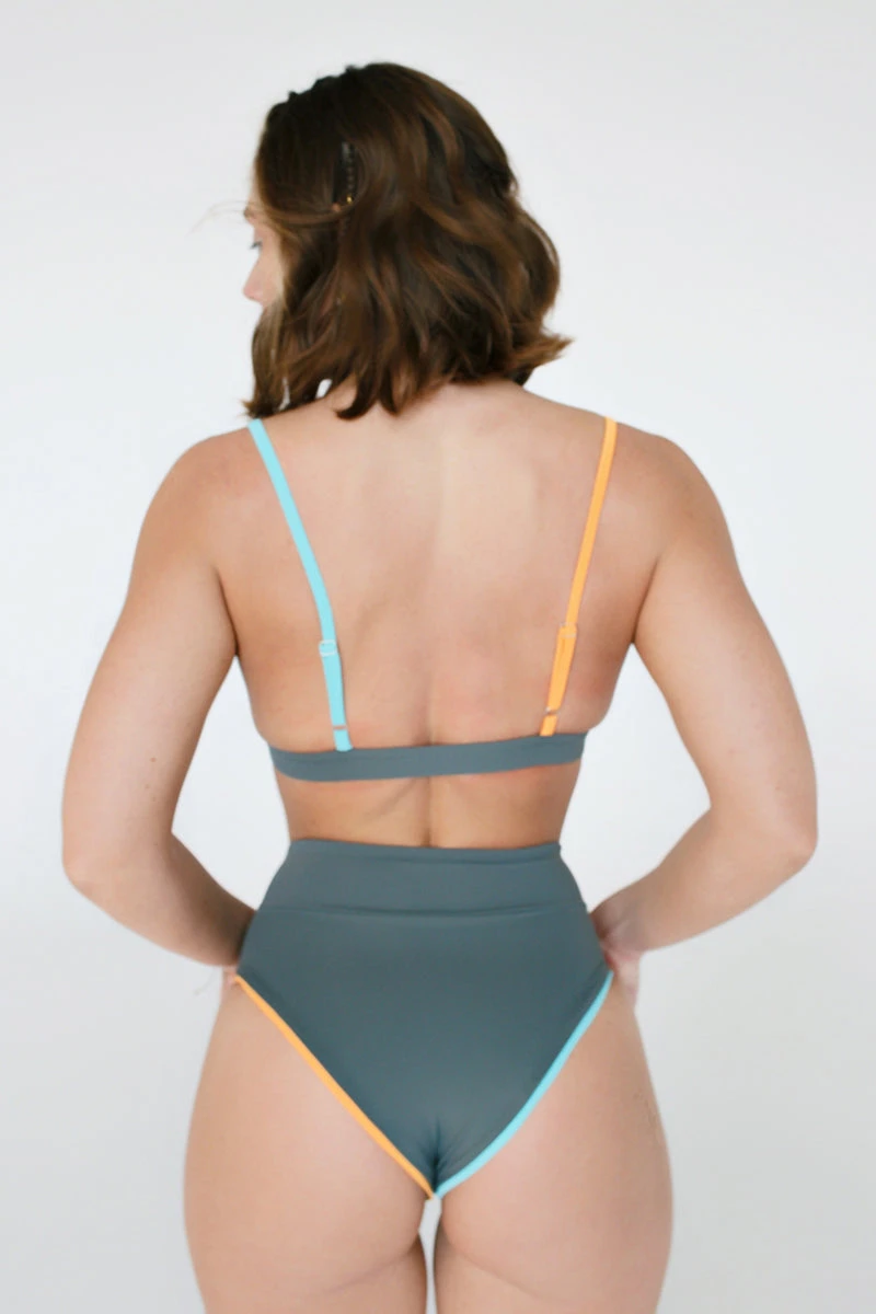 Exo Wear Triangle Top - Grey 4 Exo Wear Triangle Top - Grey - Image 2