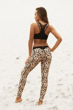 Lunalae Jaded Top - Black 17 Lunalae Jaded Top - Black -Clothing Store IMG 8069 8de9add1 f2cc 49c6 9943 8d7f039fb48a