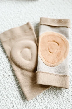 Pole Addict Kneepads - Ocean Sand -Clothing Store IMG 8393 af9ff8de 2a04 49d2 93e0 7a3c2fb0ab8f