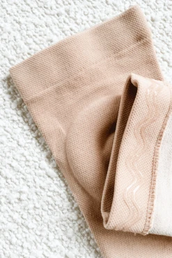 Pole Addict Kneepads - Ocean Sand -Clothing Store IMG 8394