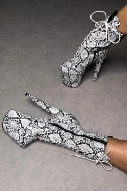 Hella Heels Mamba Boots - 8inch -Clothing Store IMG 8756