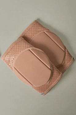Queen Grippy Kneepads - Latte -Clothing Store Lattegrip