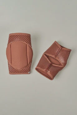 Queen Grippy Kneepads - Mocha 14 Queen Grippy Kneepads - Mocha -Clothing Store Mocha 1
