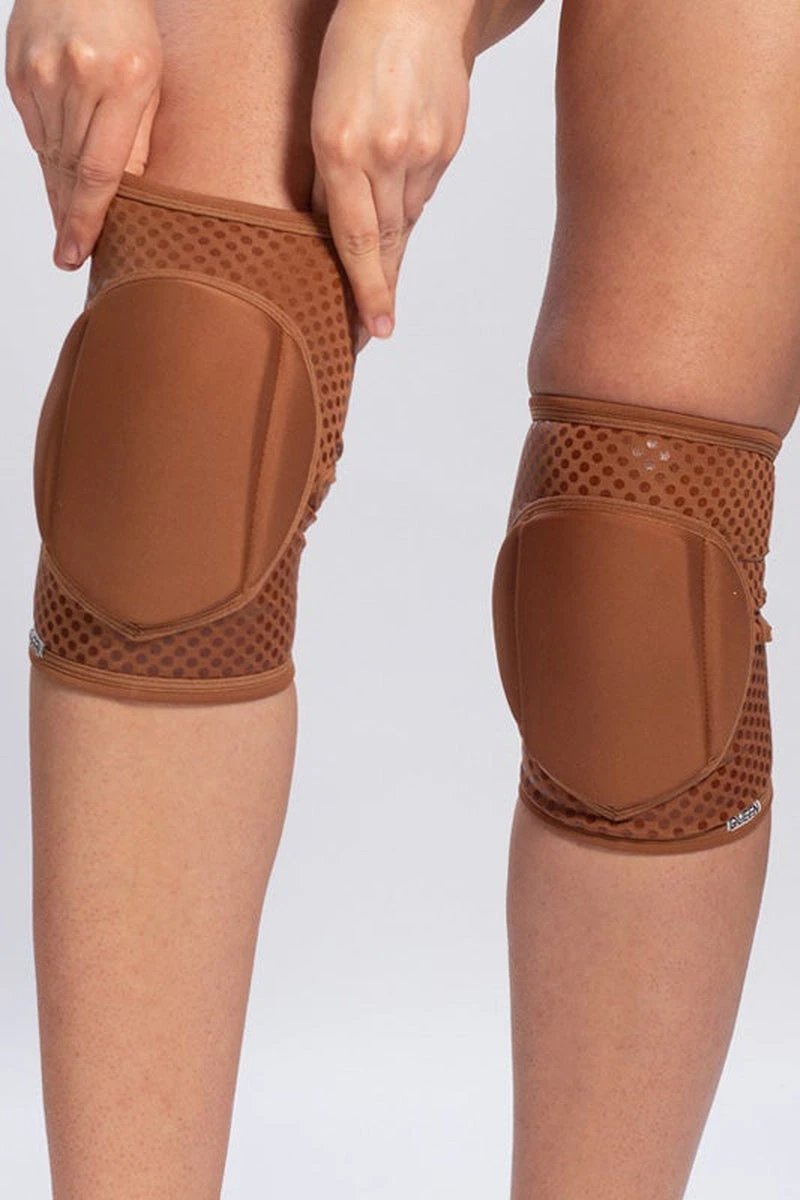 Queen Grippy Kneepads - Mocha 5 Queen Grippy Kneepads - Mocha - Image 3