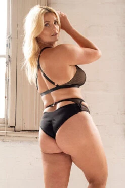 Tatiana Activewear Kaizen Top - Black Mesh 16 Tatiana Activewear Kaizen Top - Black Mesh -Clothing Store TatianaActiveKaizenBlack 0214cropped 9fe74a40 c5de 4fef 9acd 1d1ebb3c8a4c