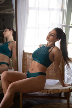 Chantay Polewear Vortex Top - Forest -Clothing Store VortexTop Forest 1 600x 94dc0ed2 6e6e 4028 a5ae a476d7439275