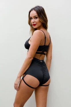 Lunalae Bella Top - Black -Clothing Store bella top 5